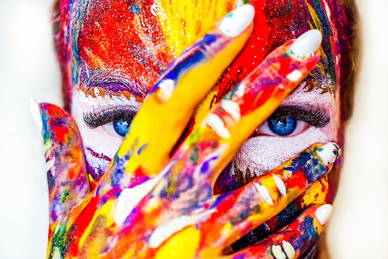 AI and Creativity: The Ownership Debate (image credits: pixabay)