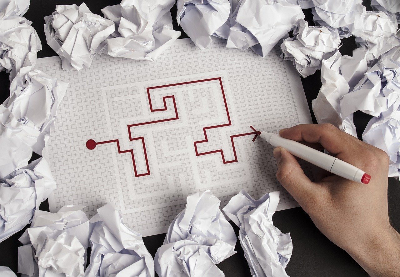 Navigating the Maze of Regulation (image credits: pixabay)