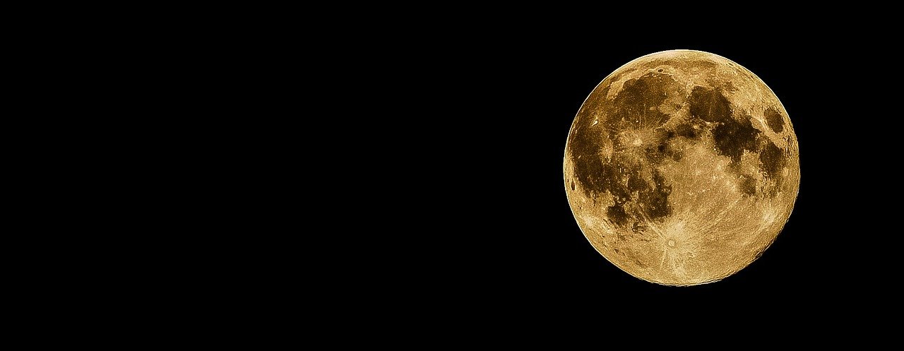 The Moon: A Launchpad for Mars (image credits: pixabay)