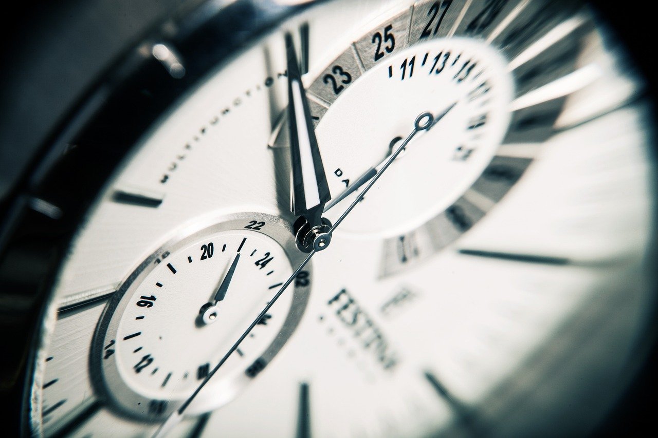 From Sci-Fi to Schedule: How Soon Will eVTOLs Arrive? (image credits: pixabay)