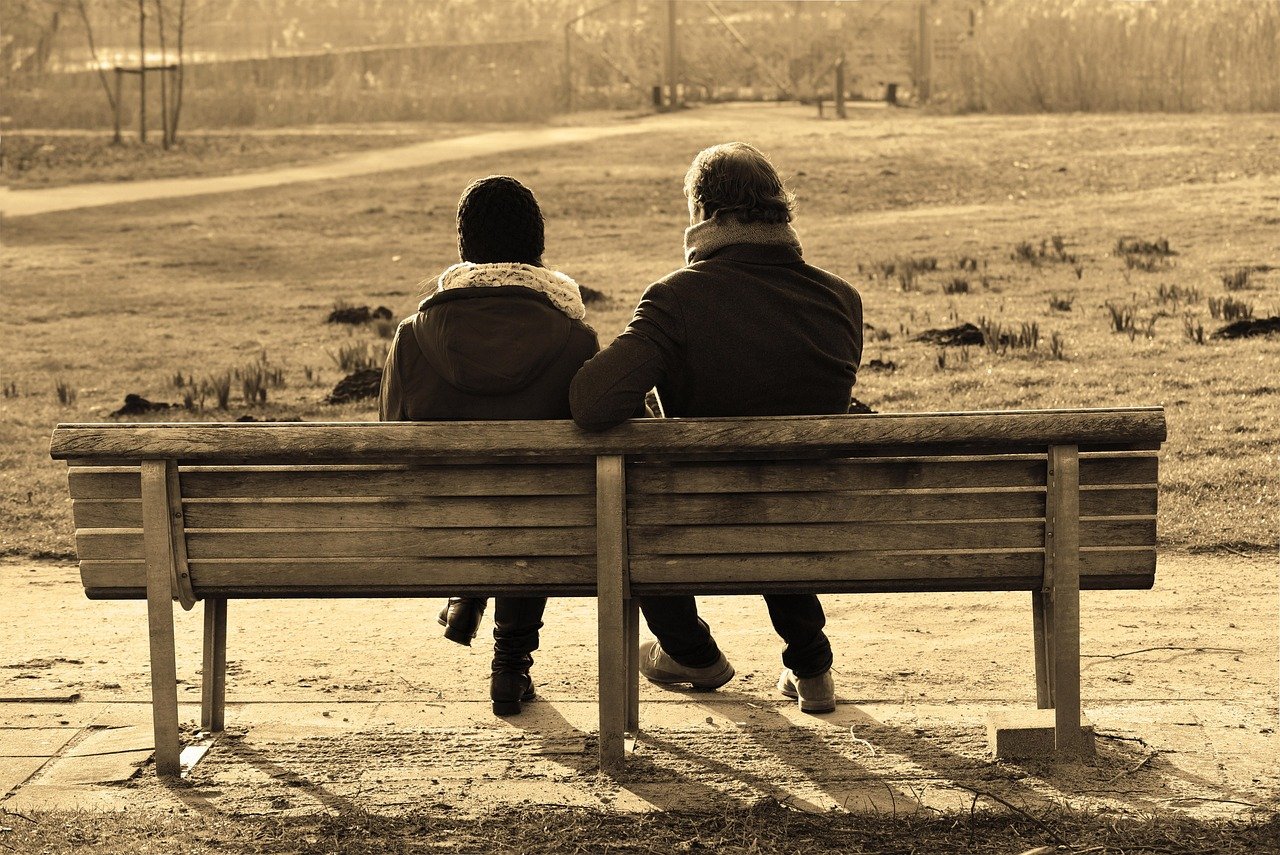 When Technology Replaces Conversation (image credits: pixabay)