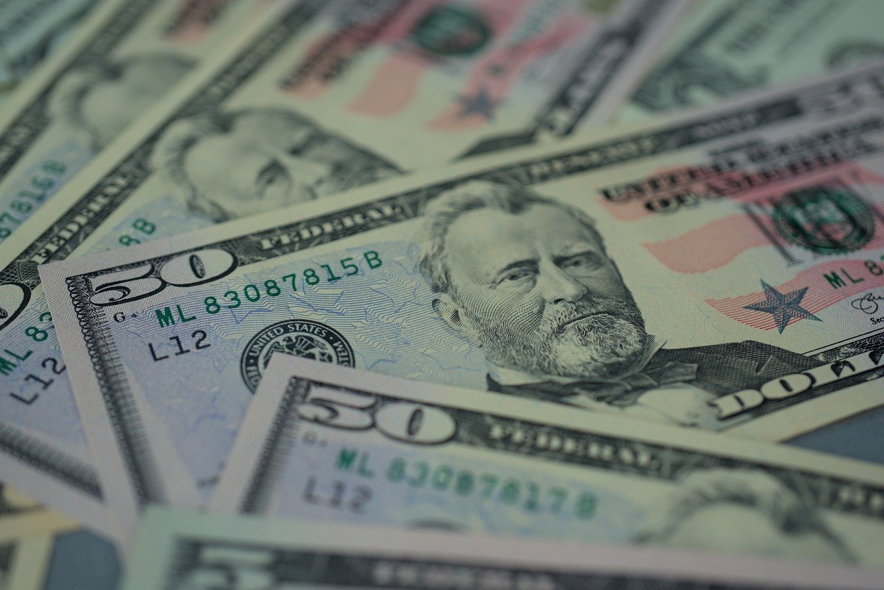 The Crushing Weight of Hidden Costs (image credits: pixabay)