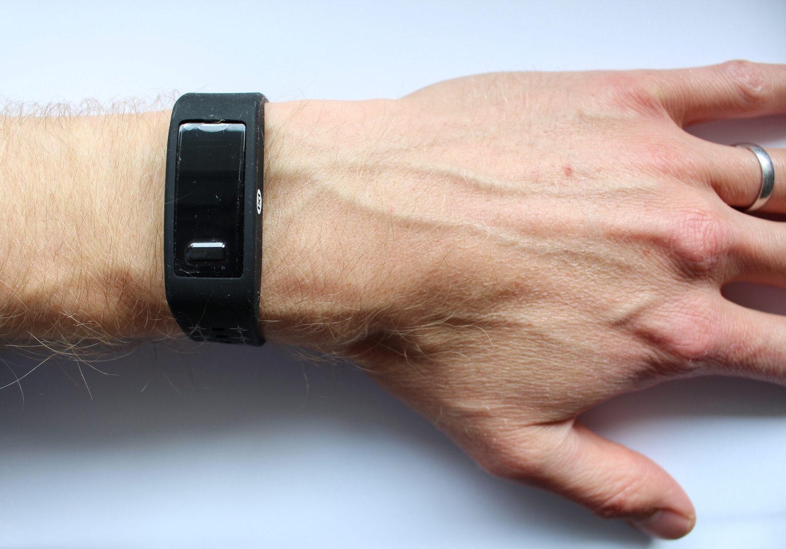 Integrating Electronic Skin with Everyday Wearables (image credits: wikimedia)