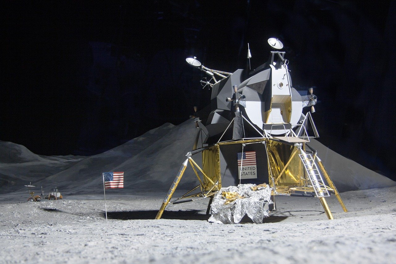 The Sudden End of Apollo (image credits: pixabay)
