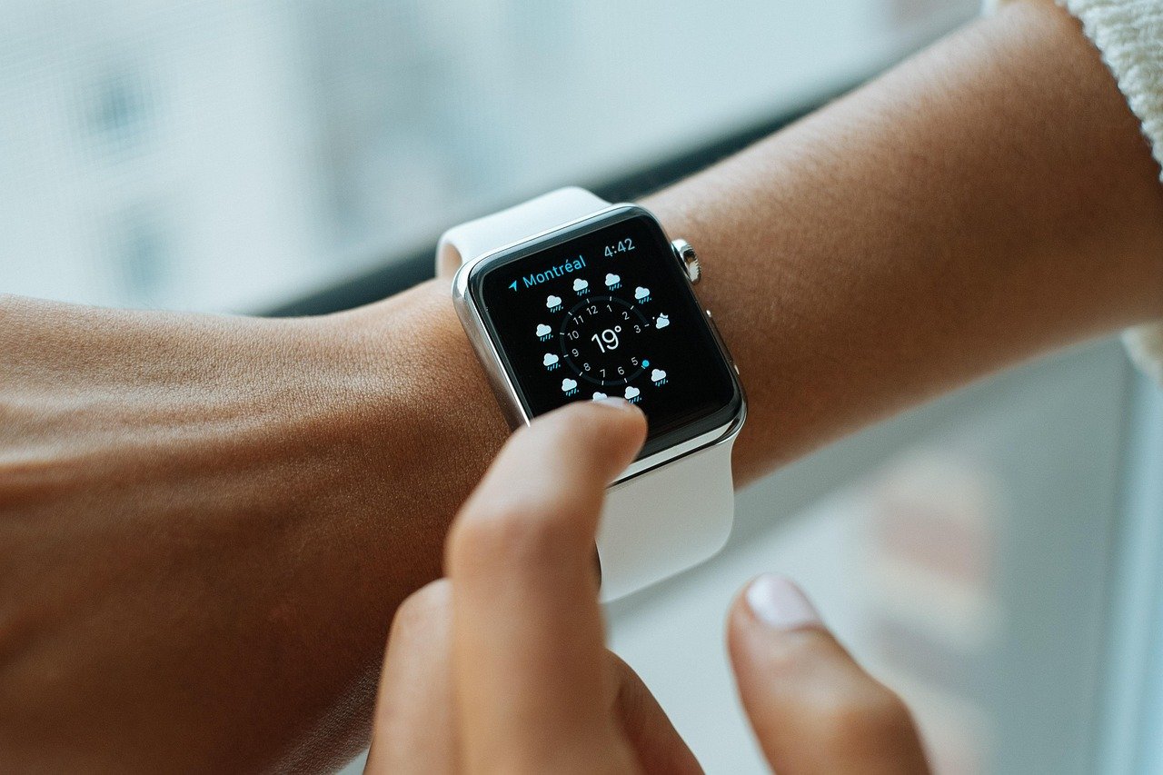 When Your Watch Talks To Your Thermostat (image credits: pixabay)