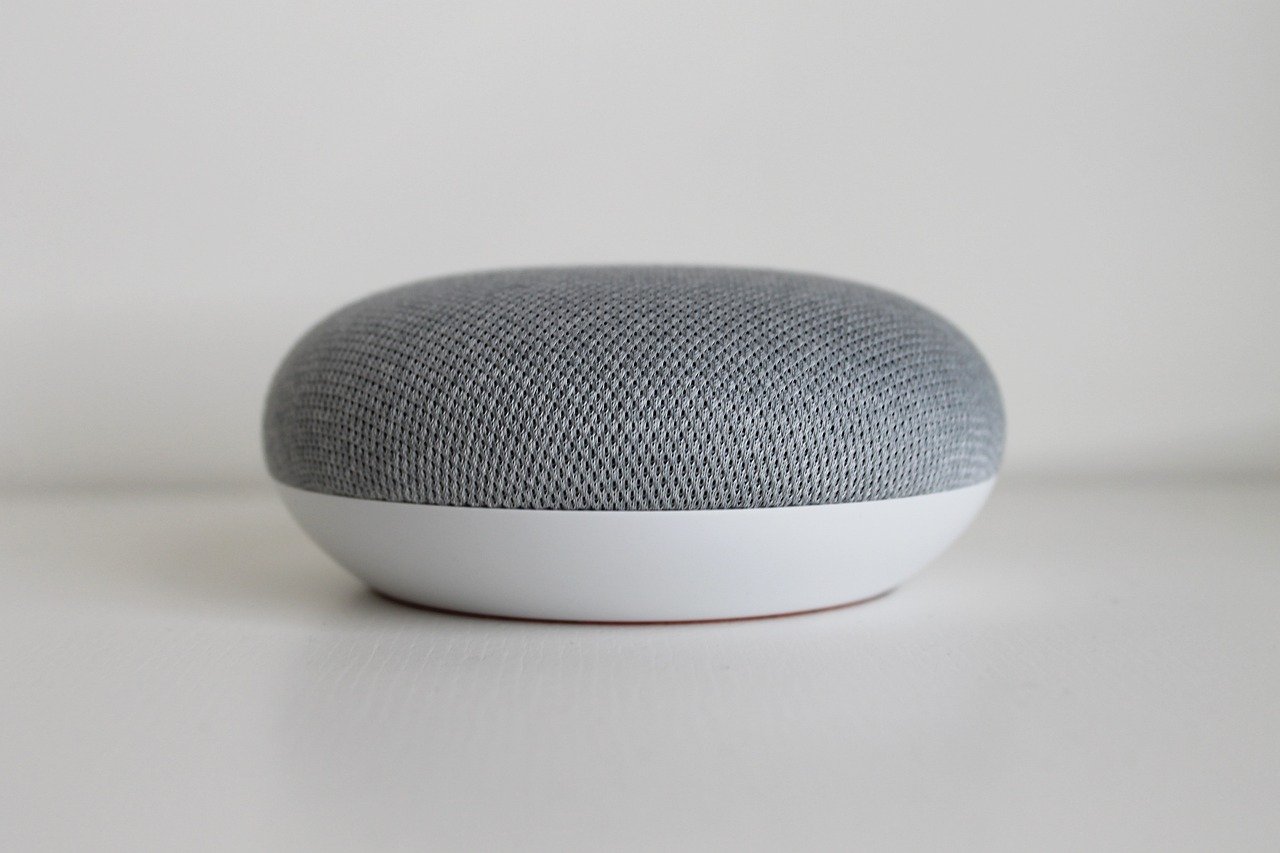 Smart Home Assistants Are Getting Smarter Than Ever (image credits: pixabay)