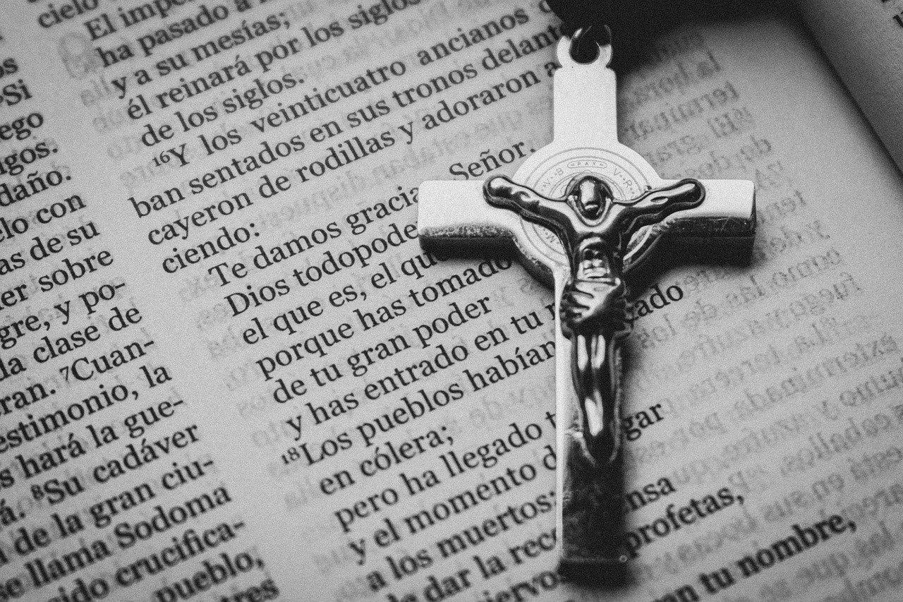 Philippians 4:13 - The Superhero Misinterpretation (image credits: pixabay)