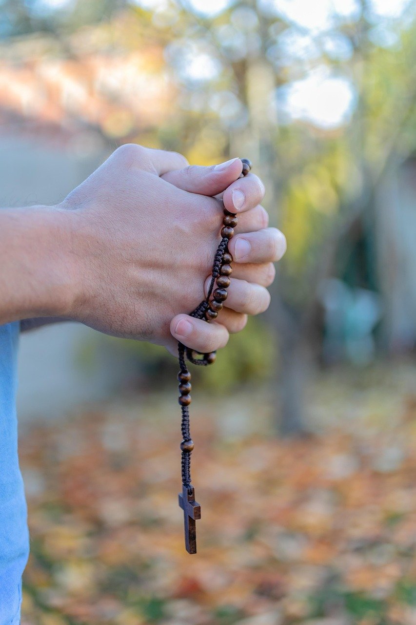 Blessed Are the Poor: Not Just About Money (image credits: pixabay)