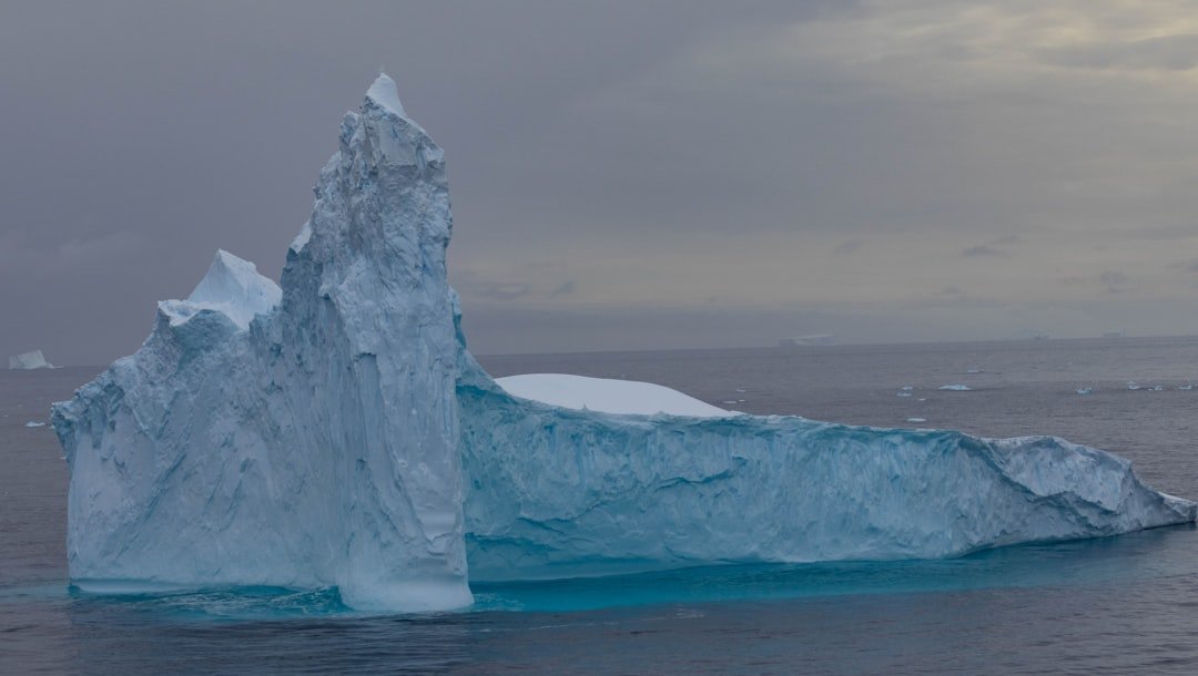 Warmer ocean is driving the Antarctic sea ice 'regime shift'