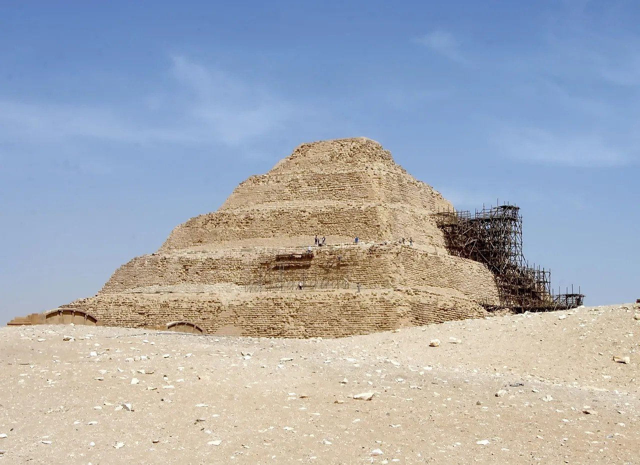 The Saqqara Necropolis - A Living Archaeological Universe (Image Credits: Pixabay)