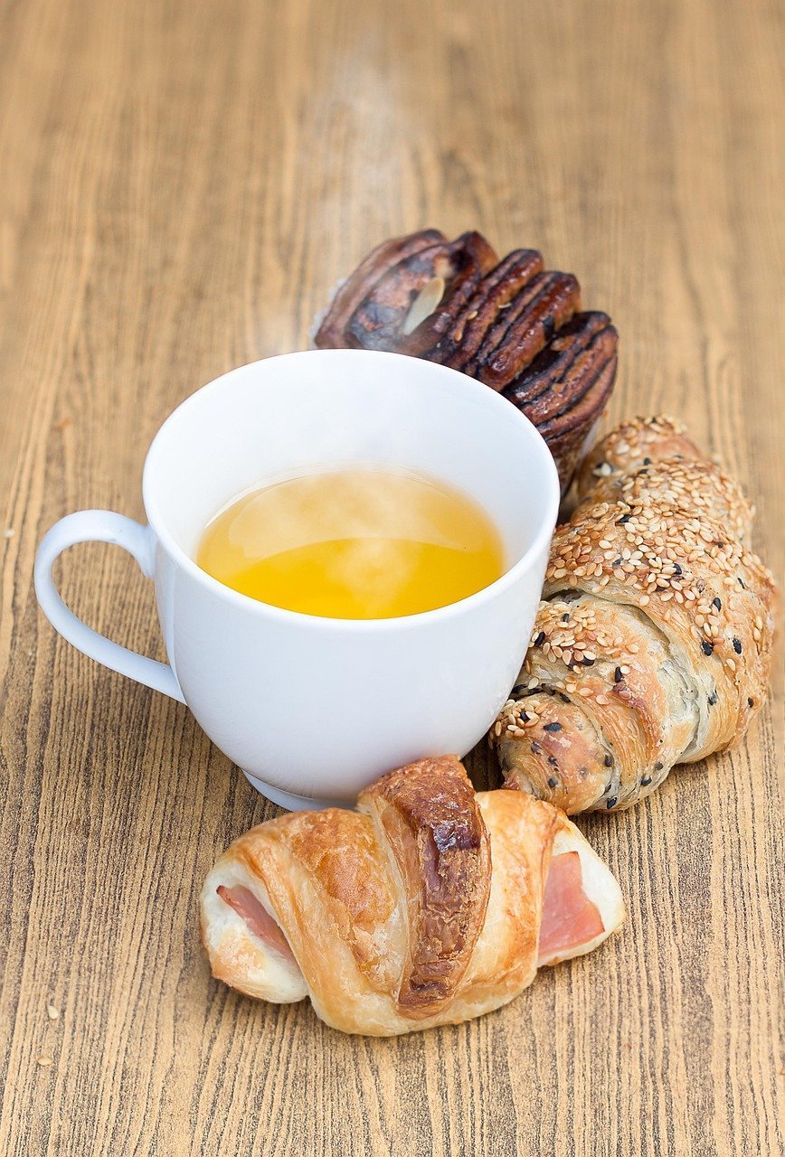 Herbal Tea, Coffee, and a Simple, Savory Breakfast (Image Credits: Pixabay)