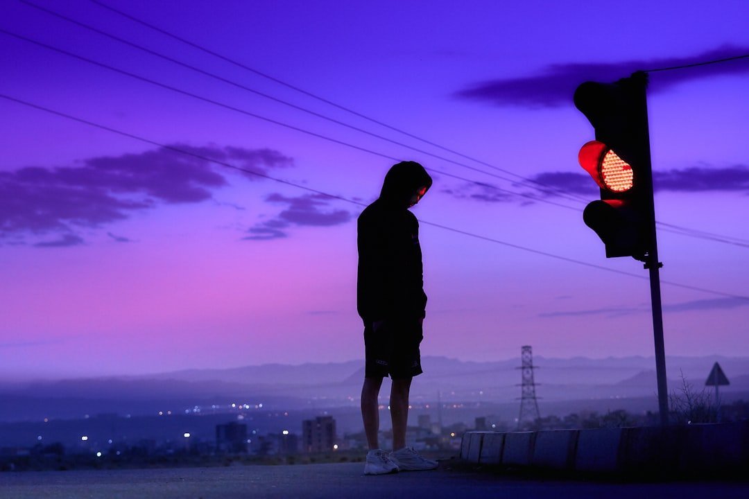 Loneliness Is a Biological Signal, Not Just an Emotion (Image Credits: Unsplash)