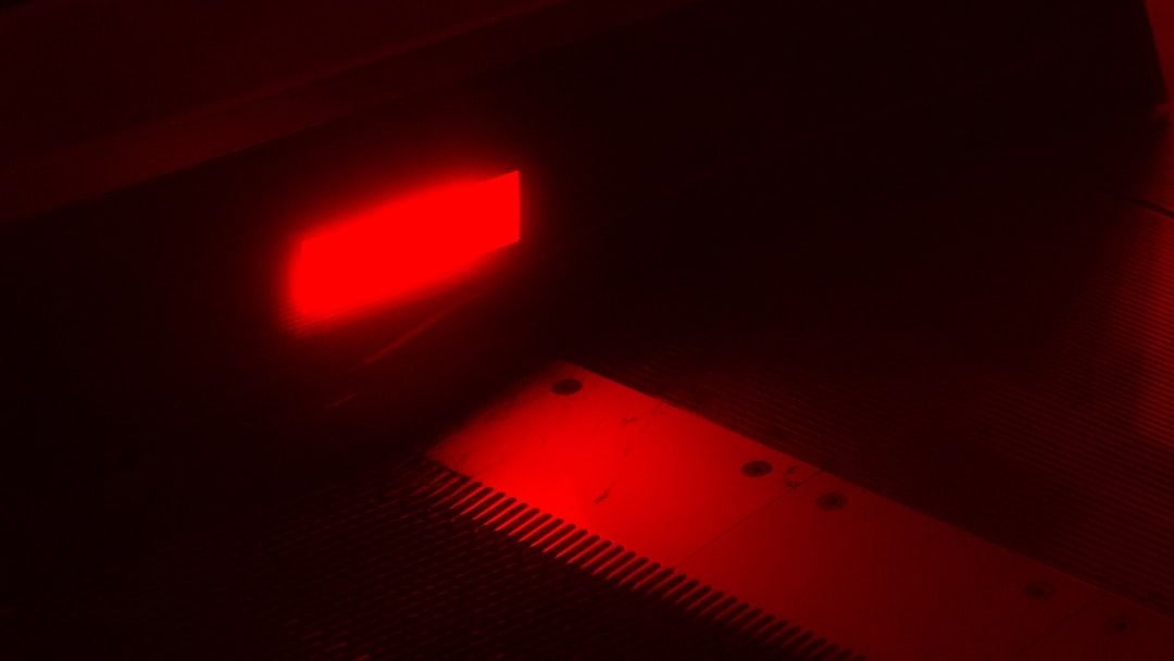 The "Light Paradox": Why Red Light Therapy Is More Than Just a Wellness Fad