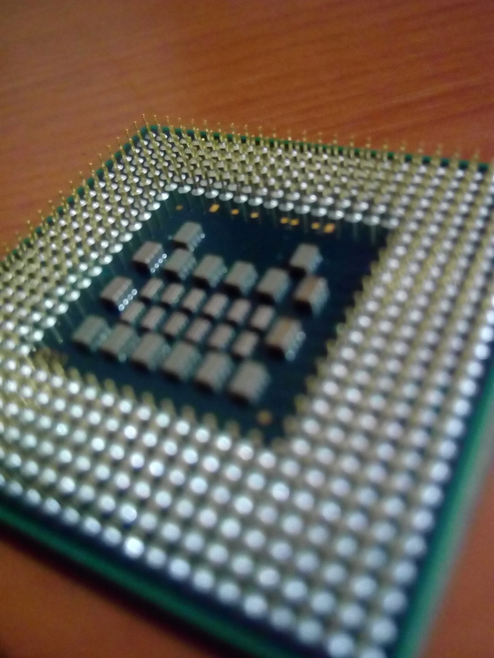 Same Chip, Different Speed: Real Performance Gaps (By Lamproslefteris, CC BY-SA 4.0)