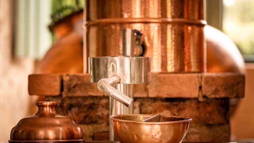 The 'Whiskey Rebellion' Tech: How Frontier Chemists Outsmarted the First Federal Tax Collectors