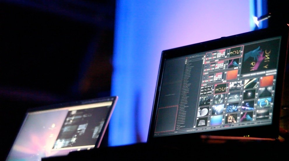 OEM Bloatware: The Hidden RAM Hog Nobody Talks About (By Nonintia, CC BY-SA 3.0)