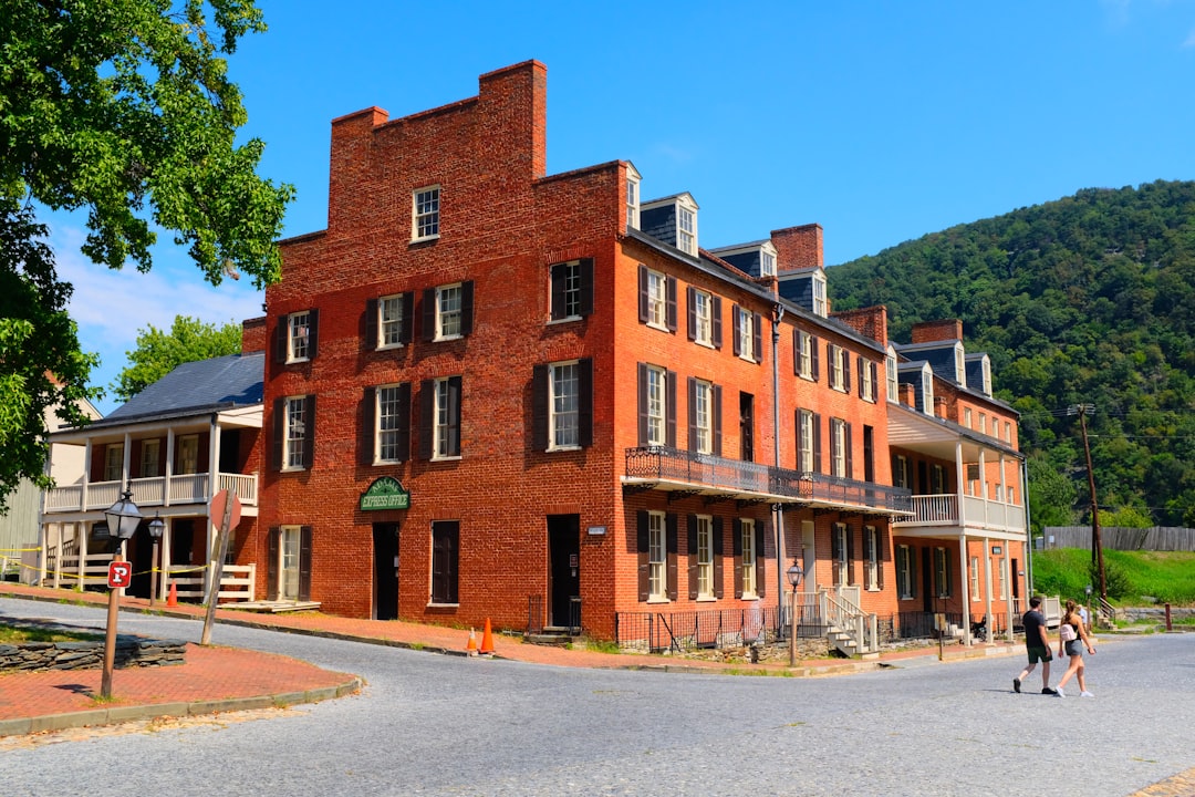 A Colony on the Brink: Virginia in 1676 (Image Credits: Unsplash)