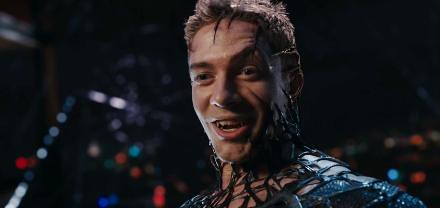 Mary Jane Watson as Venom: A New Dynamic Under Pressure (ZacharyTirrell, Flickr, CC BY-SA 2.0)