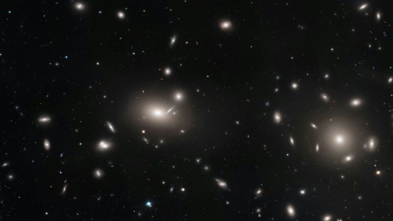 Tiny Ultra-Faint Dwarf Galaxies Reflect The Conditions In The Early Universe