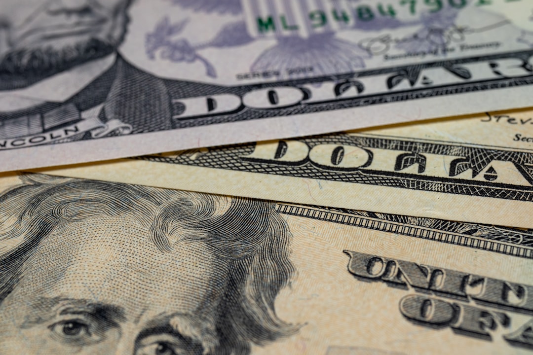 The Dollar's Structural Decline: Not a Blip, but a Cycle Break (Image Credits: Unsplash)