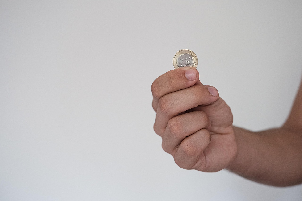 What Savers Should Actually Be Asking in 2026 (Image Credits: Pixabay)