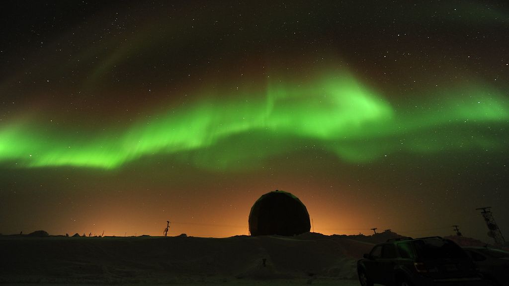72-Hour Warning: The Geomagnetic Storm That Could Pulse-Reset Every Smart Device in Your Home