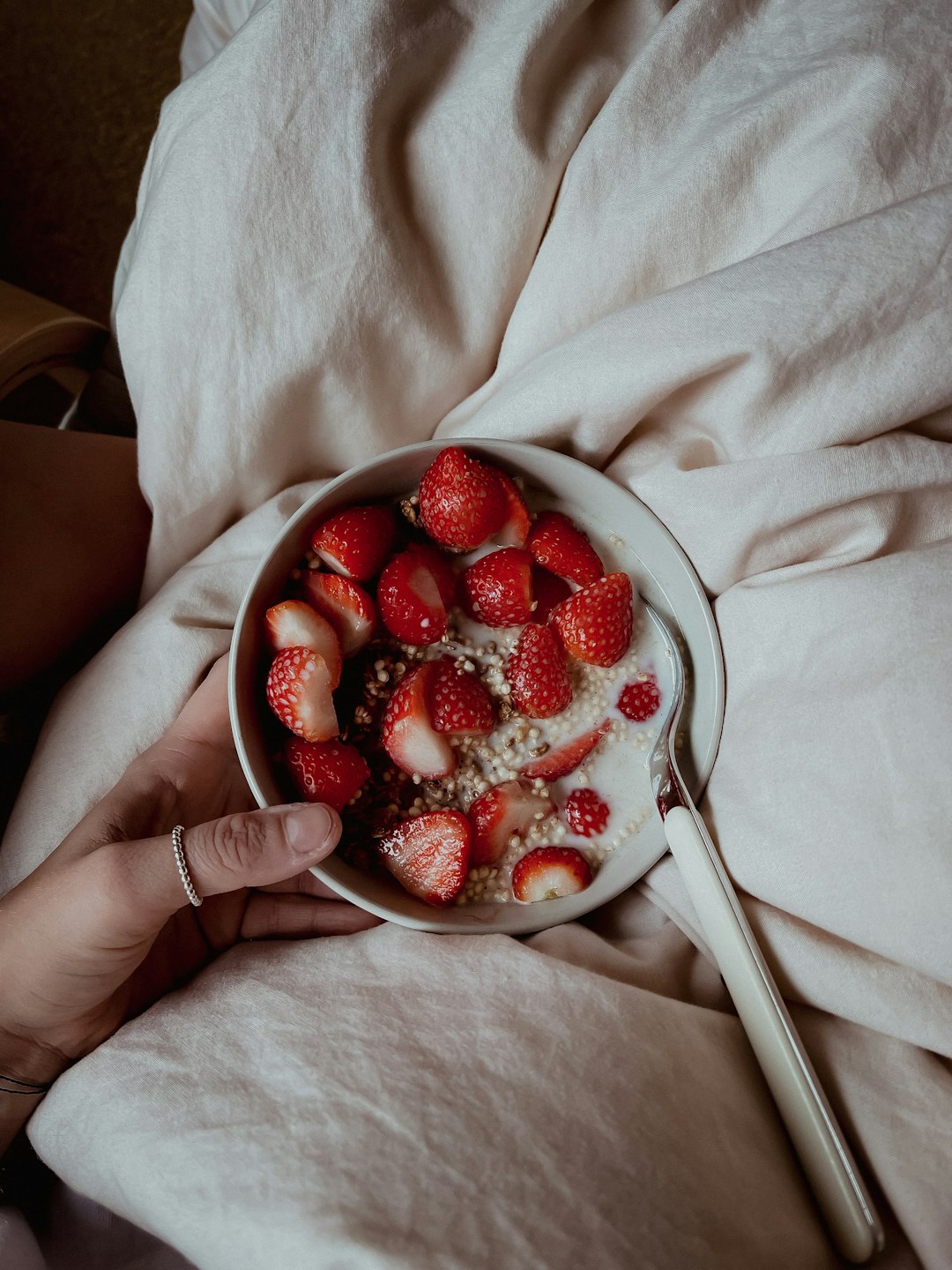 Diet, Sleep, and the Full Loop of Mental Clarity (Image Credits: Unsplash)