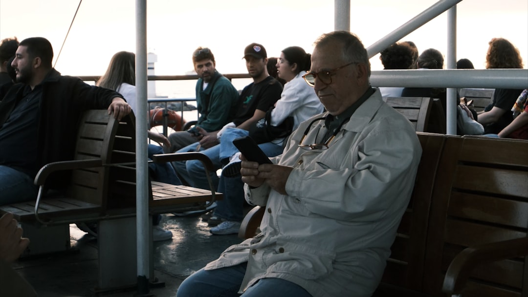 Illinois Seniors Could Lose Free Chicago Transit Benefits If They Don’t Enroll in This Program