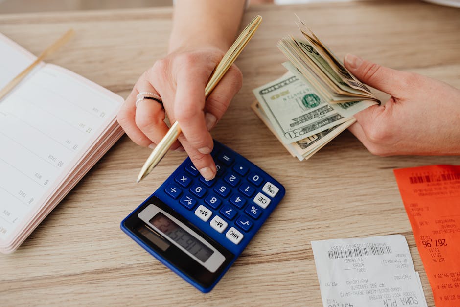 Universal Basic Income and the Safety Net Debate (Image Credits: Pexels)