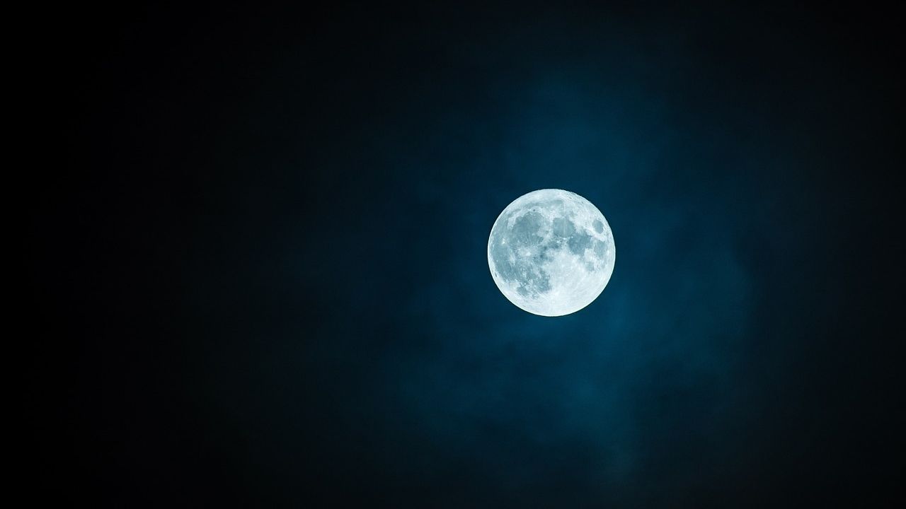 Full moon alert: May's Flower 'micromoon' will look extra small tonight, with a rare Blue Moon following