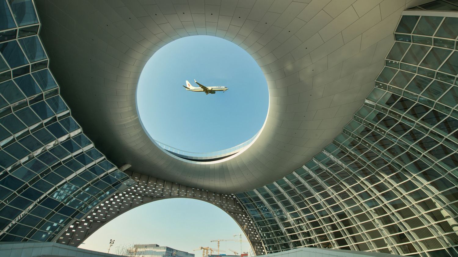 What would a Spirit Airlines shutdown mean for travelers?