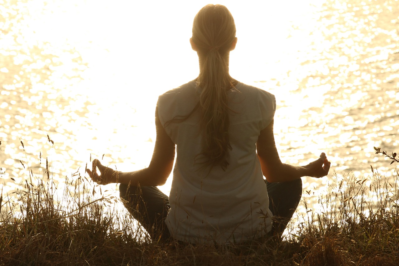 What Actually Helps: Processing Over Suppressing (Image Credits: Pixabay)