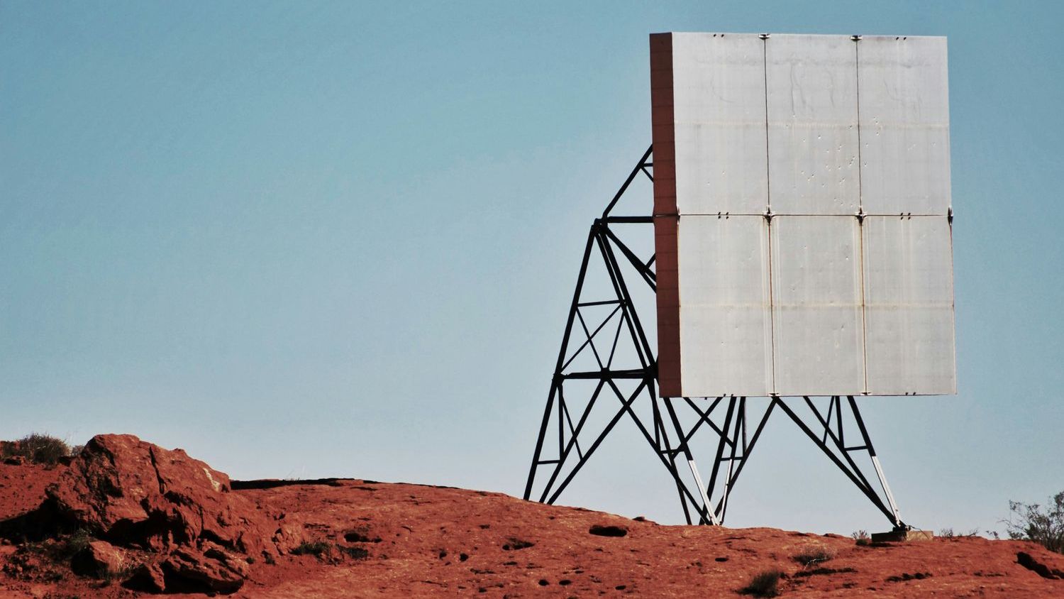 Drone radar could help spacecraft pinpoint where to drill for water on Mars, scientists say
