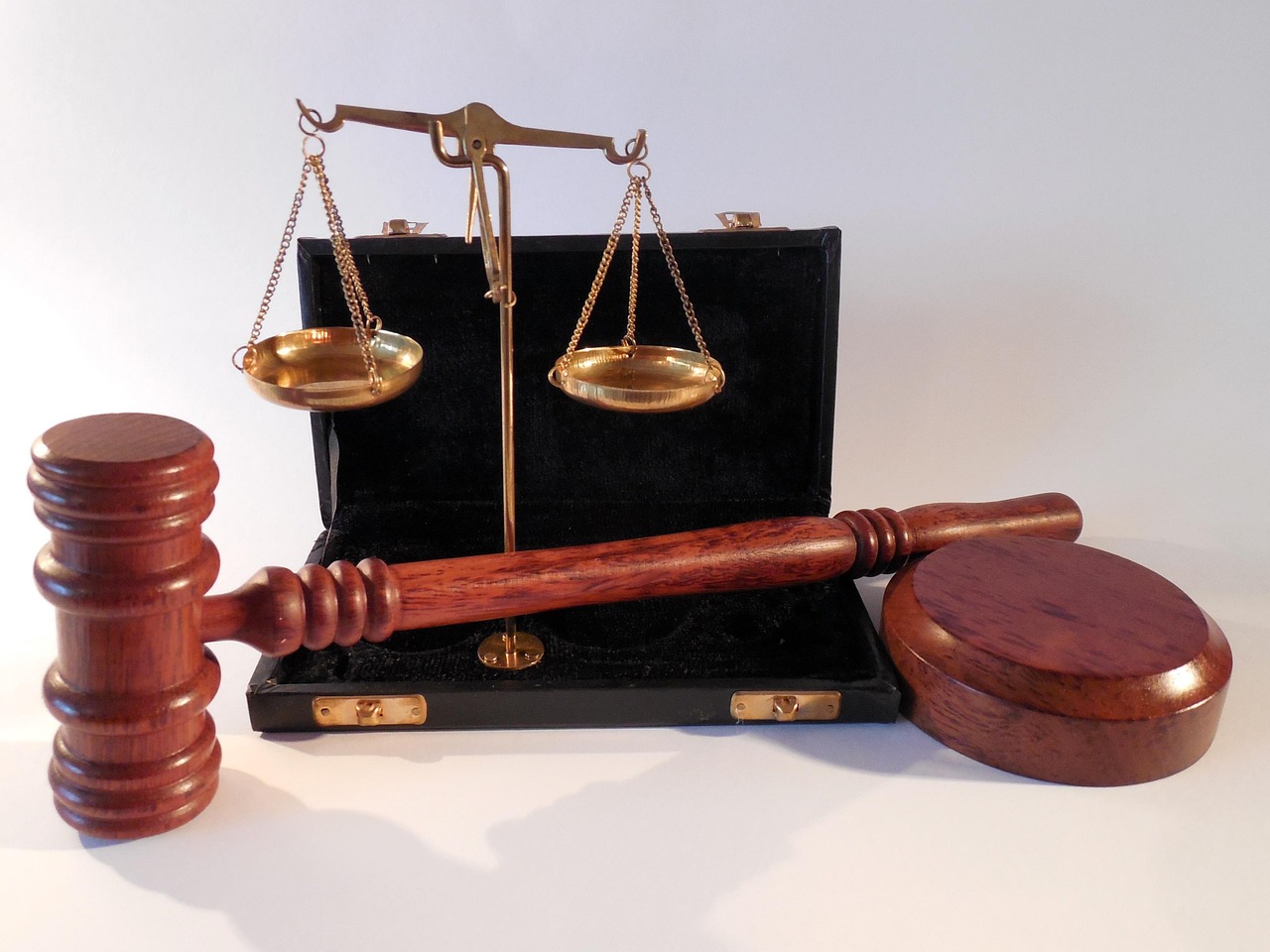 The Core Problem It Solves: SEC vs. CFTC (Image Credits: Pixabay)