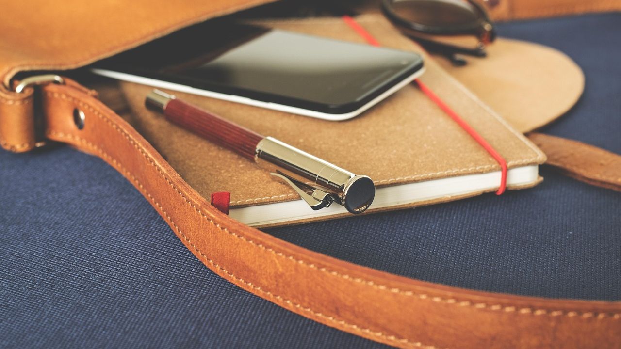 Dear Readers: Yes, pen pal programs still exist even in a digital world