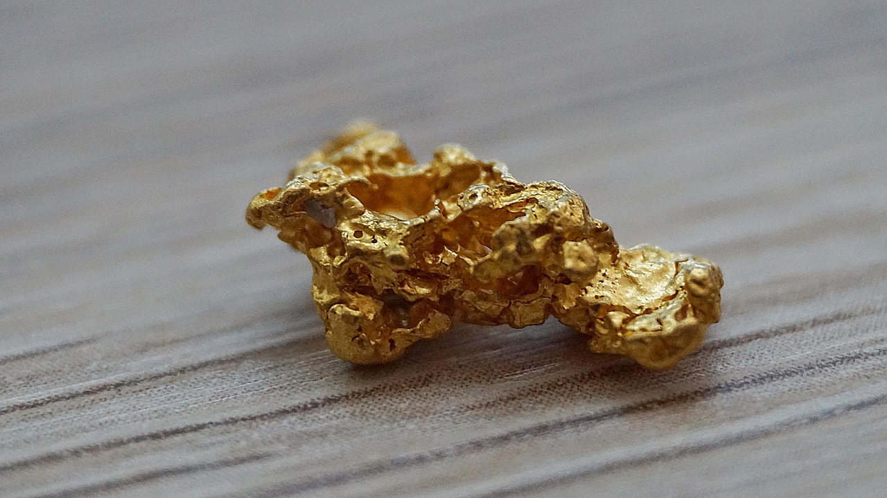 Gold Goes Undercover (And That's A Good Thing!)