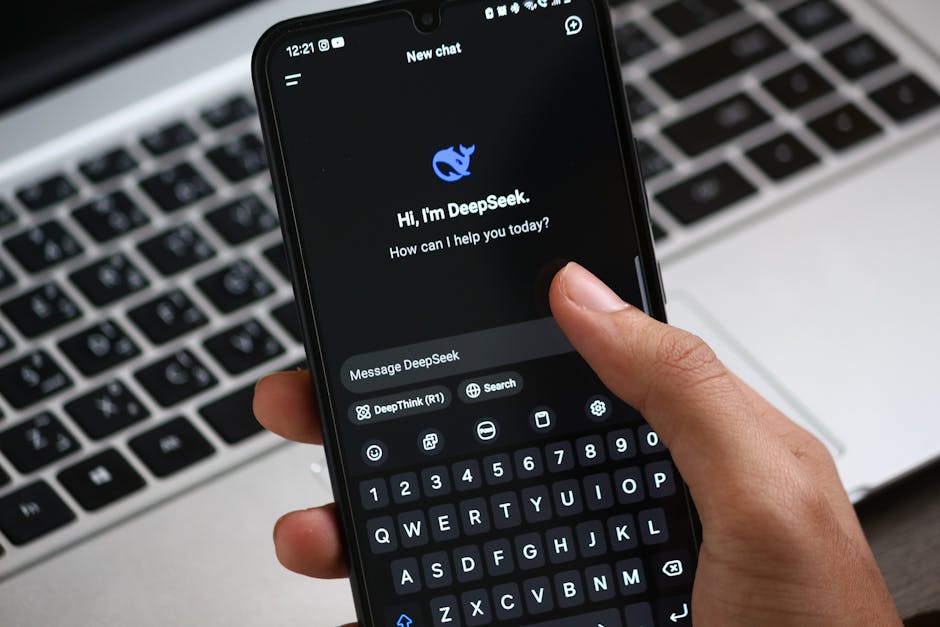 Misinformation Slips Through the Chat (Image Credits: Pexels)
