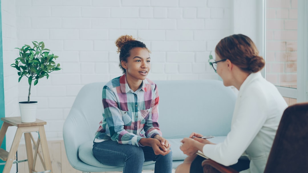 Supporting the Phrase: Other Scripted Responses That Work (Image Credits: Unsplash)