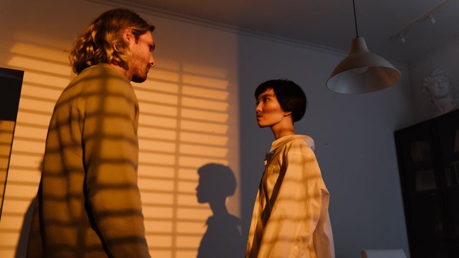 The "Gaslighting" Counter: The 4 Words That Immediately Disarm a Psychological Aggressor