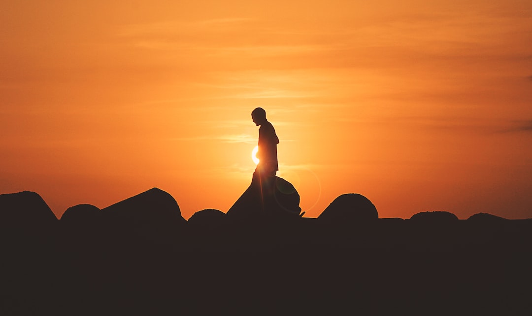The Scale Problem: Larger Models, Stranger Behavior (Image Credits: Unsplash)