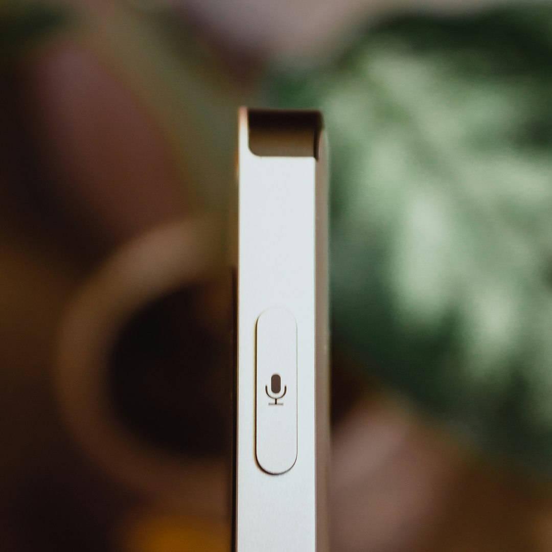 Apple's Own Microphone Problem in 2025 (Image Credits: Unsplash)