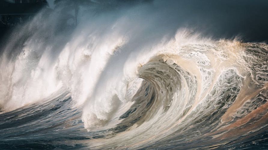 Huge landslide created a 500-meter-high tsunami in a major tourist area