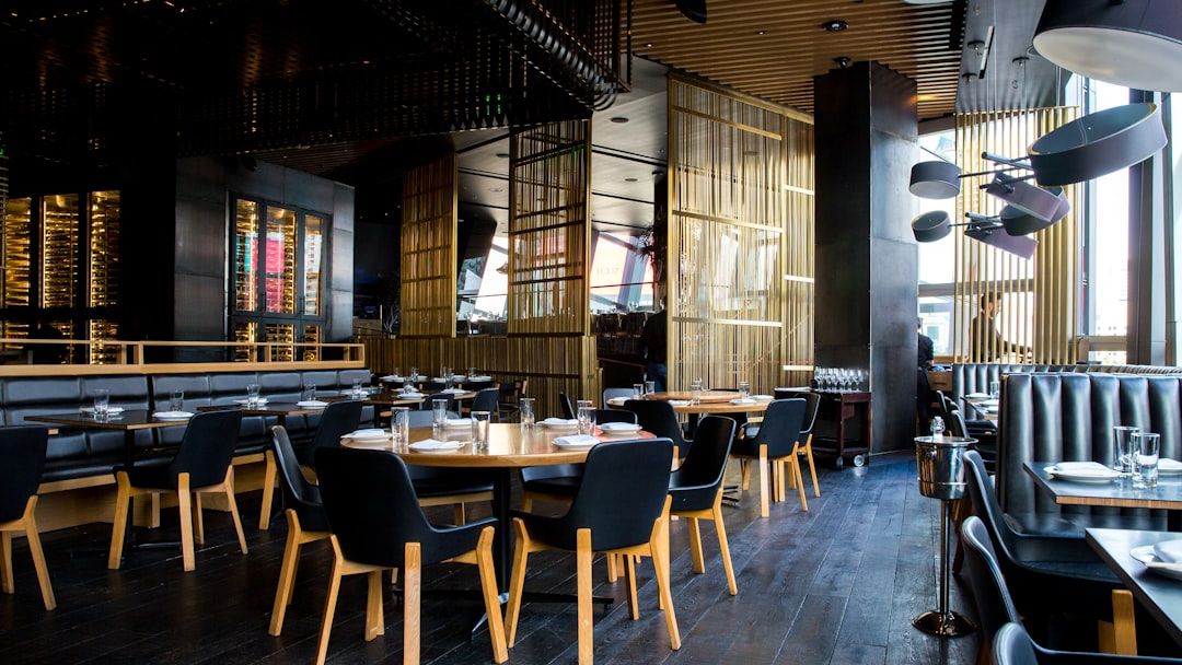 10 Things Boomers Can’t Stand About Modern Restaurants