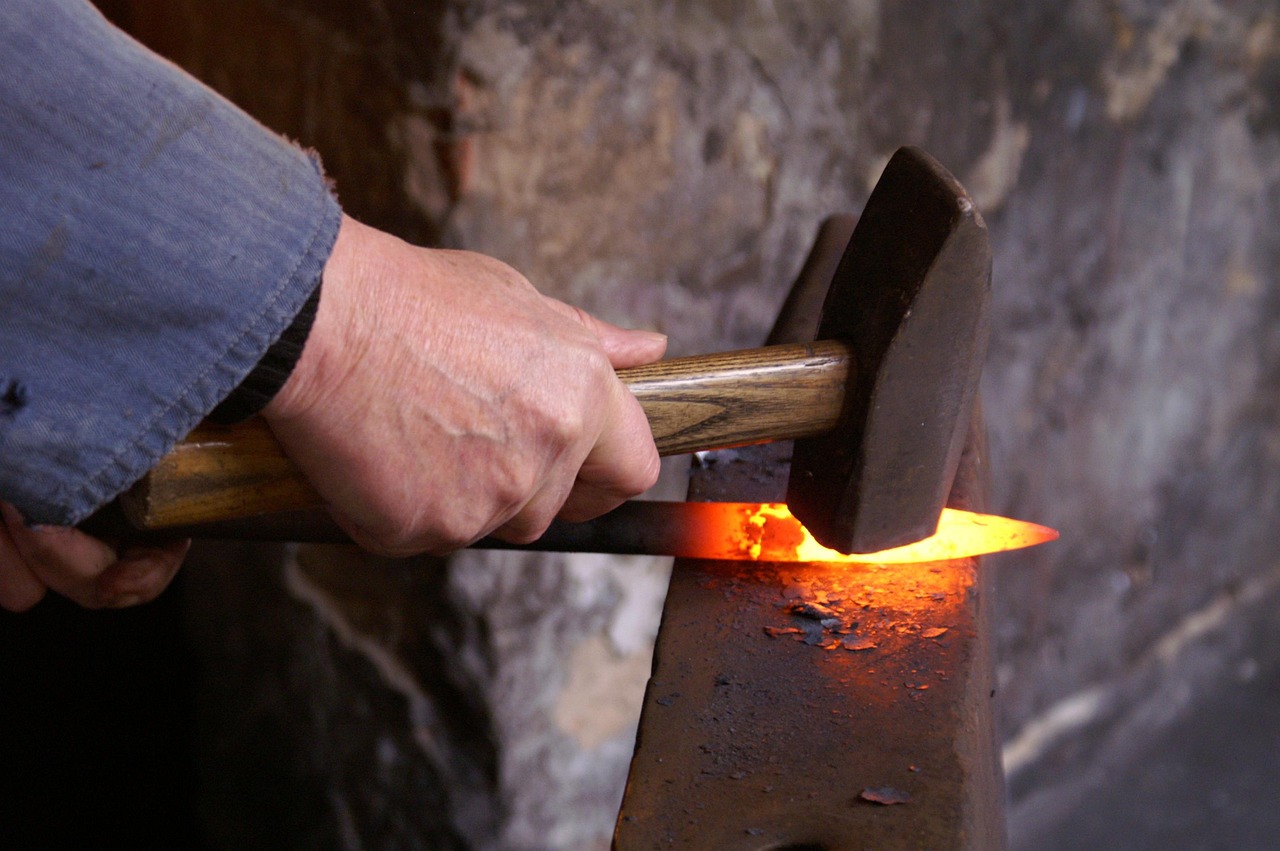 How It Was Made: The Forge Welding Method (Image Credits: Pixabay)