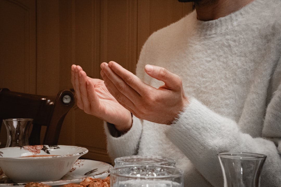 The Origin of Dopamine Fasting and Who Created It (Image Credits: Unsplash)