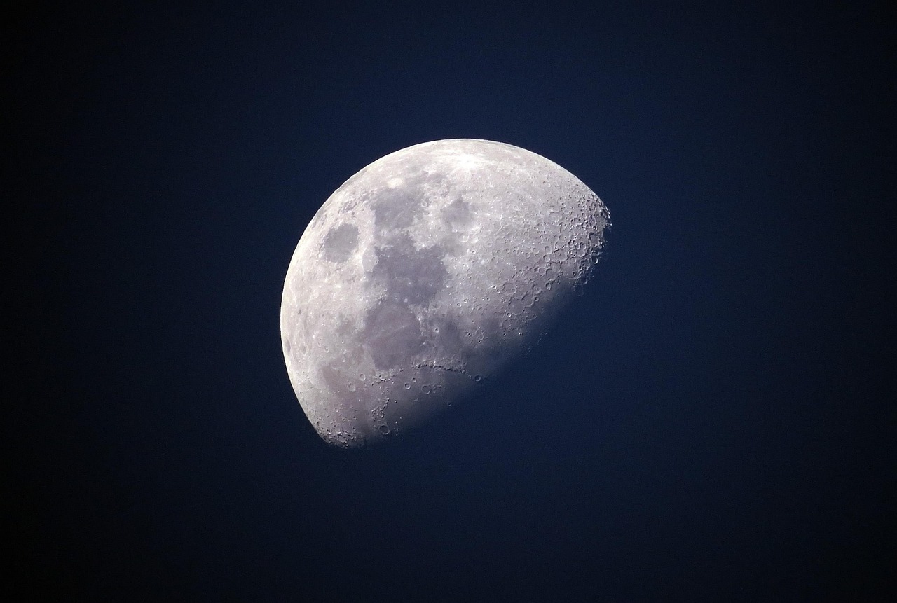 What the Lunar Nodes Actually Are (Image Credits: Pixabay)