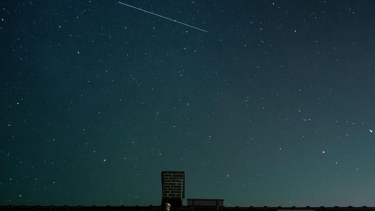 The Lunar Node Shift: Why Your "North Node" is the Key to Finding Your Hidden Income Stream