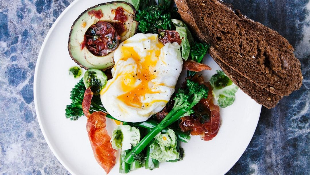 The Myelin Secret: The One Food That Speeds Up Your Brain's "Processing Power" by 20%