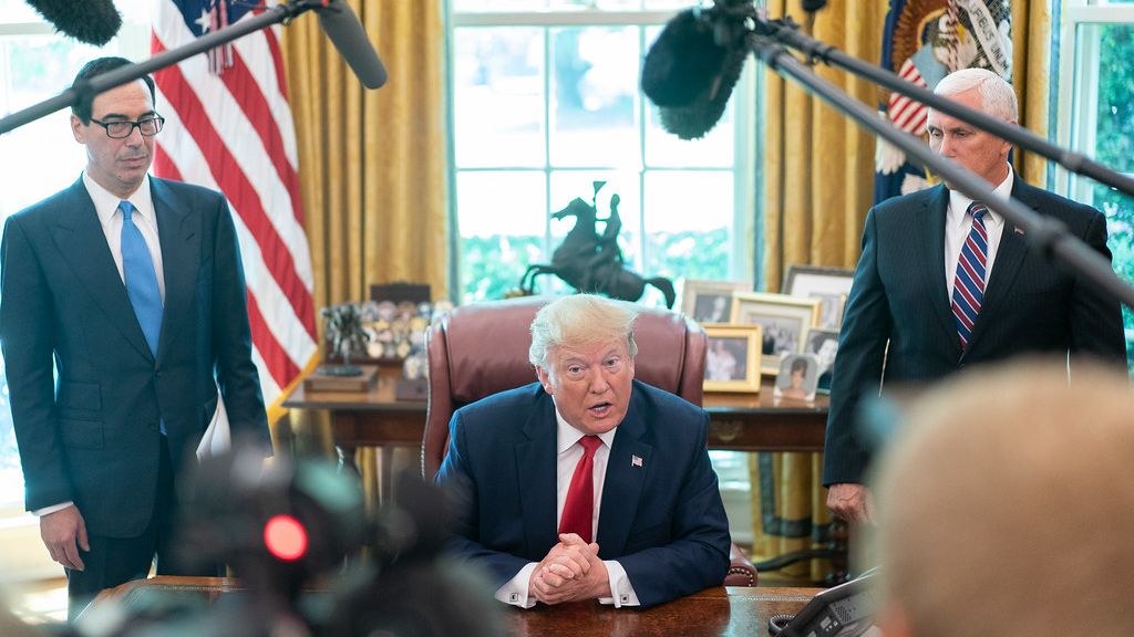 Will make decision on lifting sanctions on Chinese firms buying Iran oil: Trump