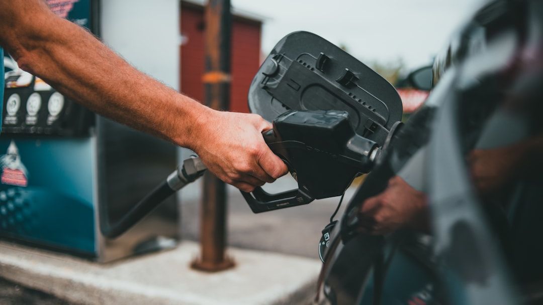 Northwest European gasoline margins drop 14% on rising inventories